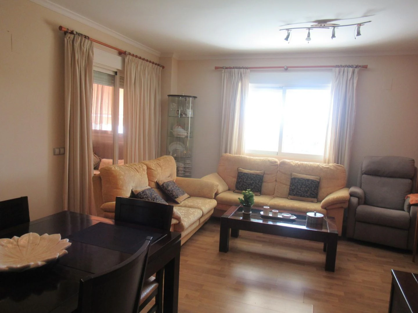 A14 - Apartamento de 3 dormitorios y piscina en venta en DENIA