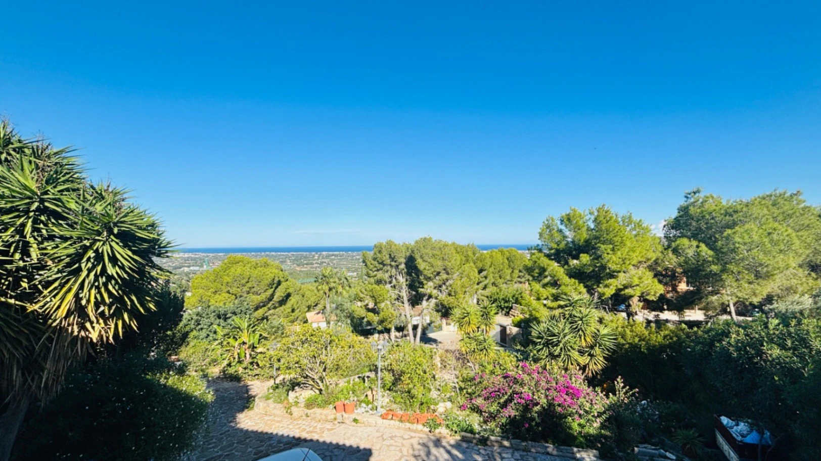 VP12 - Villa en La Sella golf con vistas al Mar, en Alicante, España.