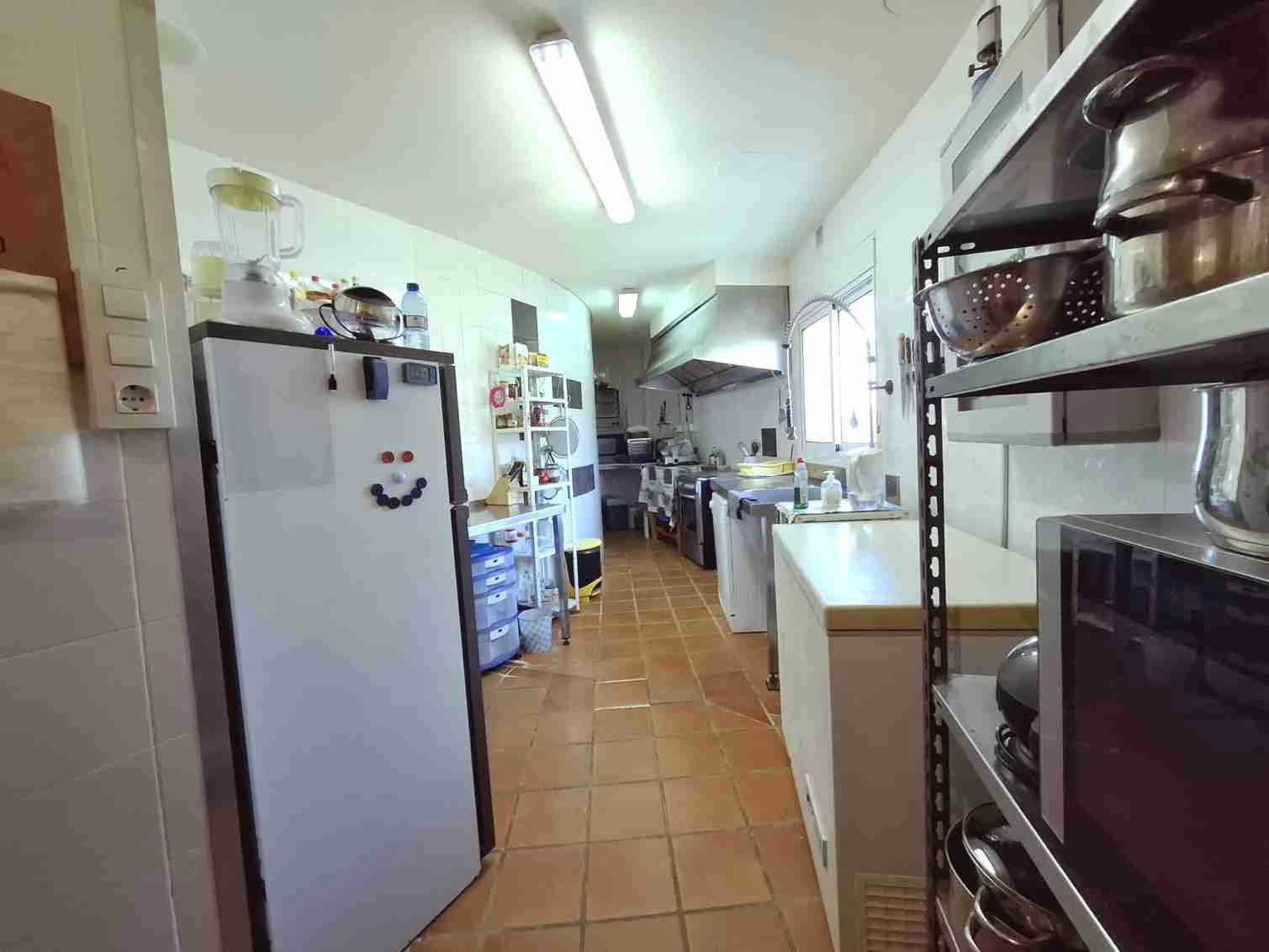 HH-CD346809 - Establecimiento de ocio o hostelería con vivienda propia en venta en Sanet y Negrals