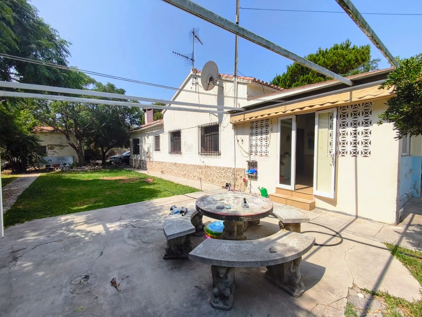 Chalet en première ligne de plage à Denia à vendre