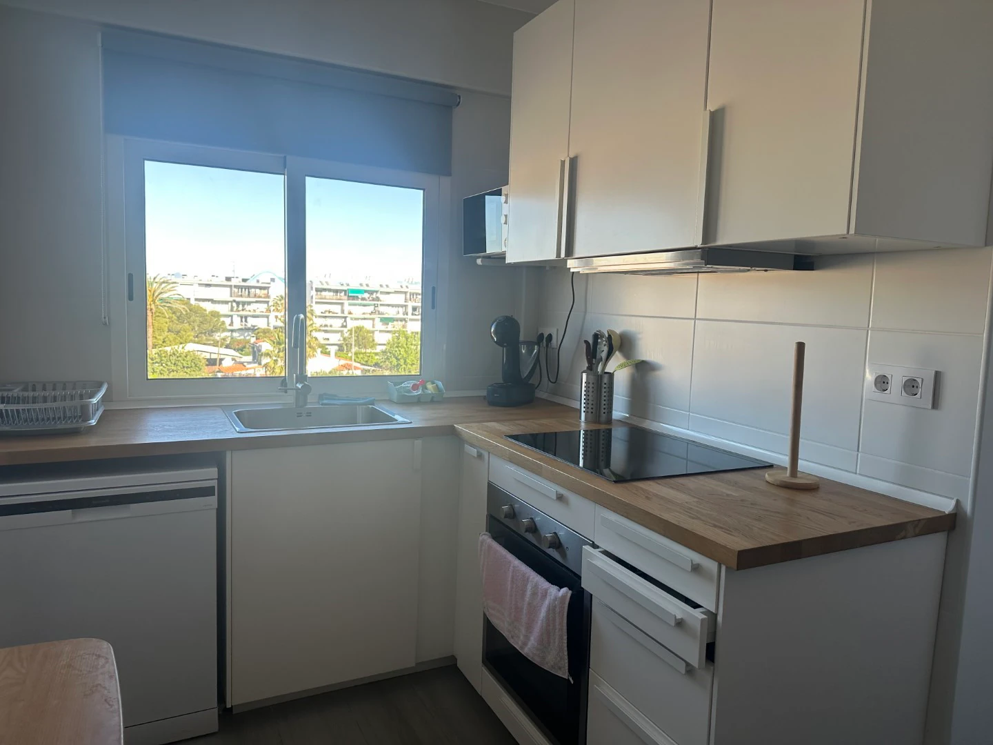 A004 - Apartamento en primera linea de playa con vistas al mar en Denia