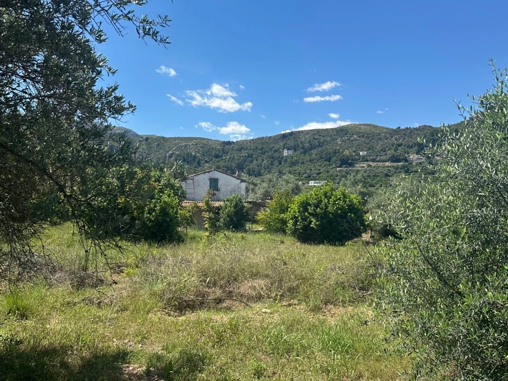 V04 - Casa de campo en venta en Pego.