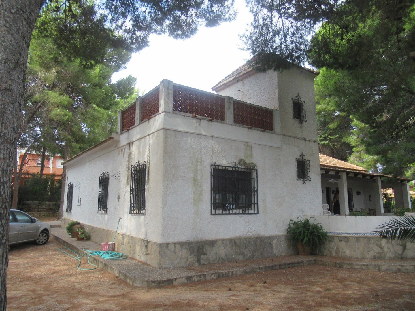 V40 - Chalet en venta en Las Rotas Denia con gran parcela de terreno