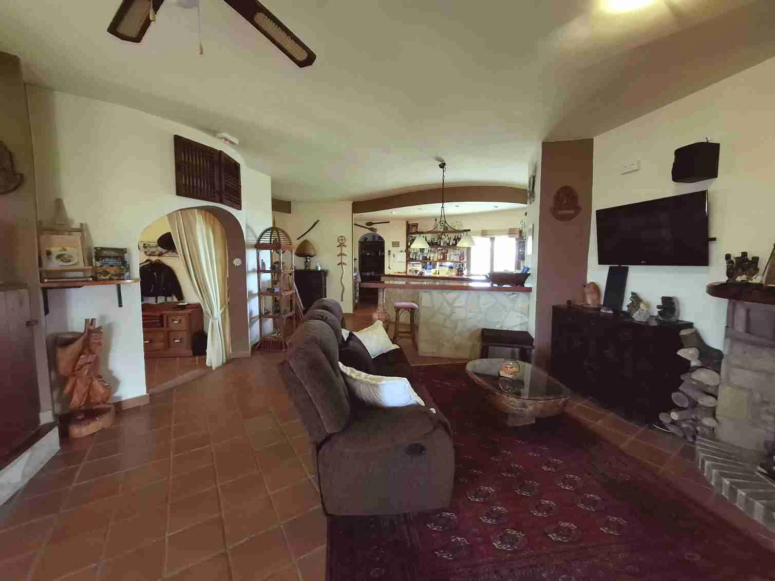 HH-CD346809 - Establecimiento de ocio o hostelería con vivienda propia en venta en Sanet y Negrals