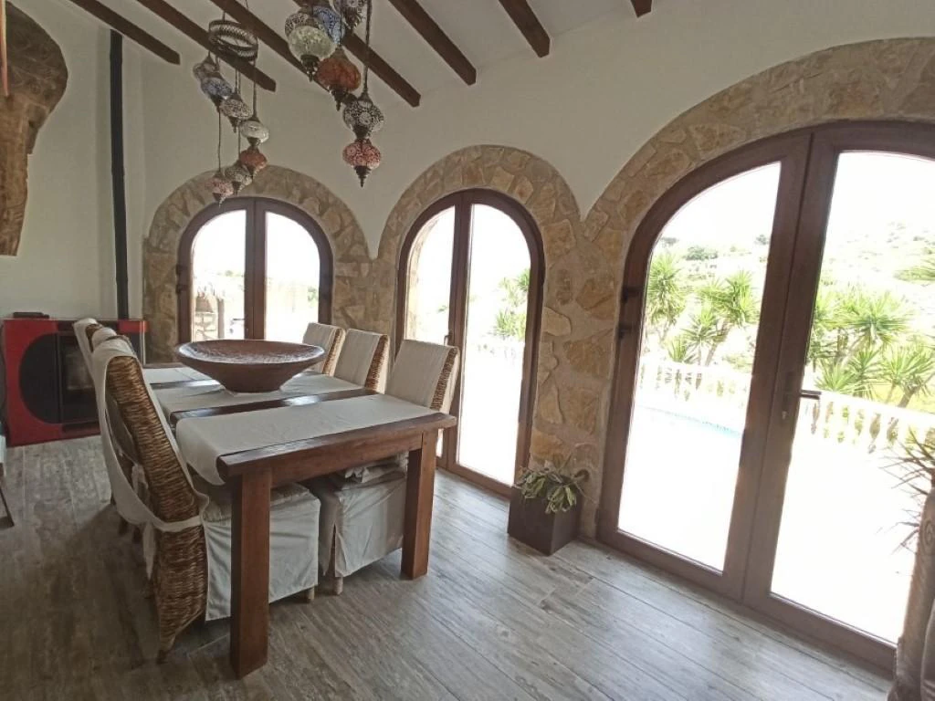 VP65 - Chalets en venta en DENIA