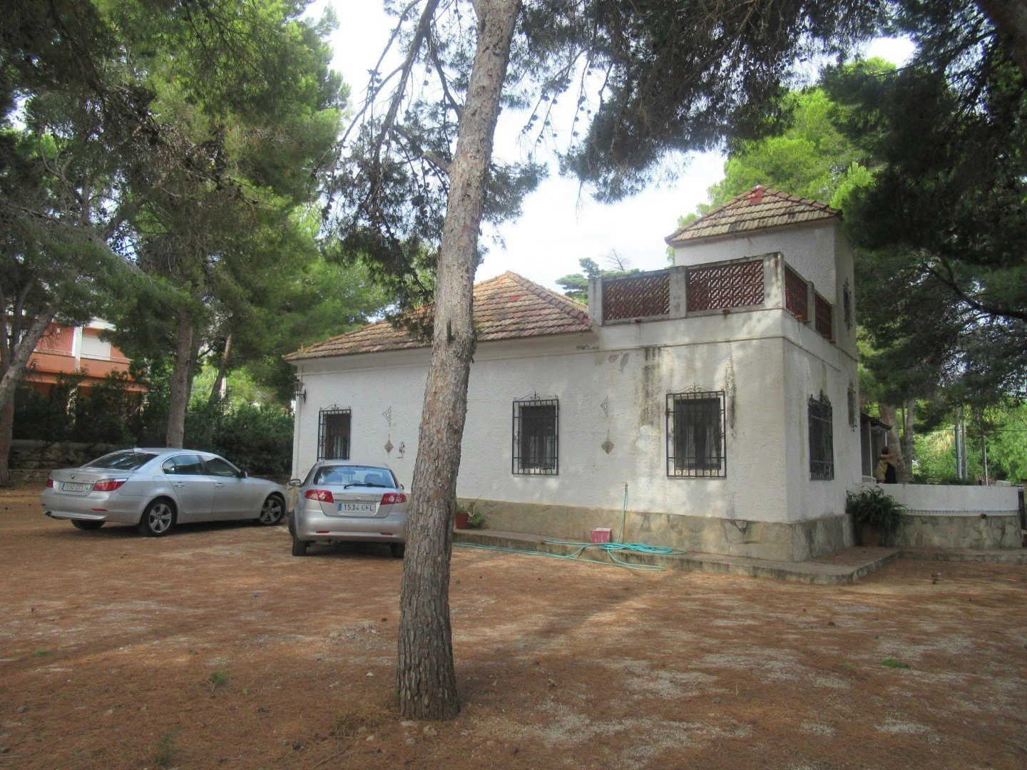 V40 - Chalet en venta en Las Rotas Denia con gran parcela de terreno