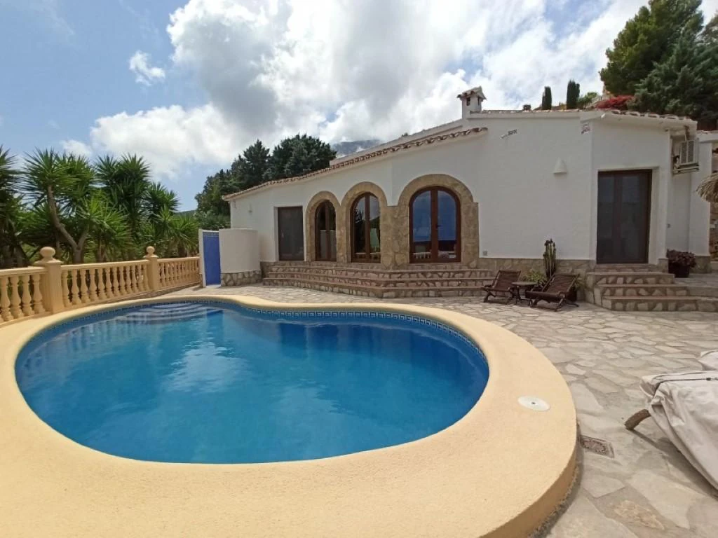 VP65 - Chalets en venta en DENIA