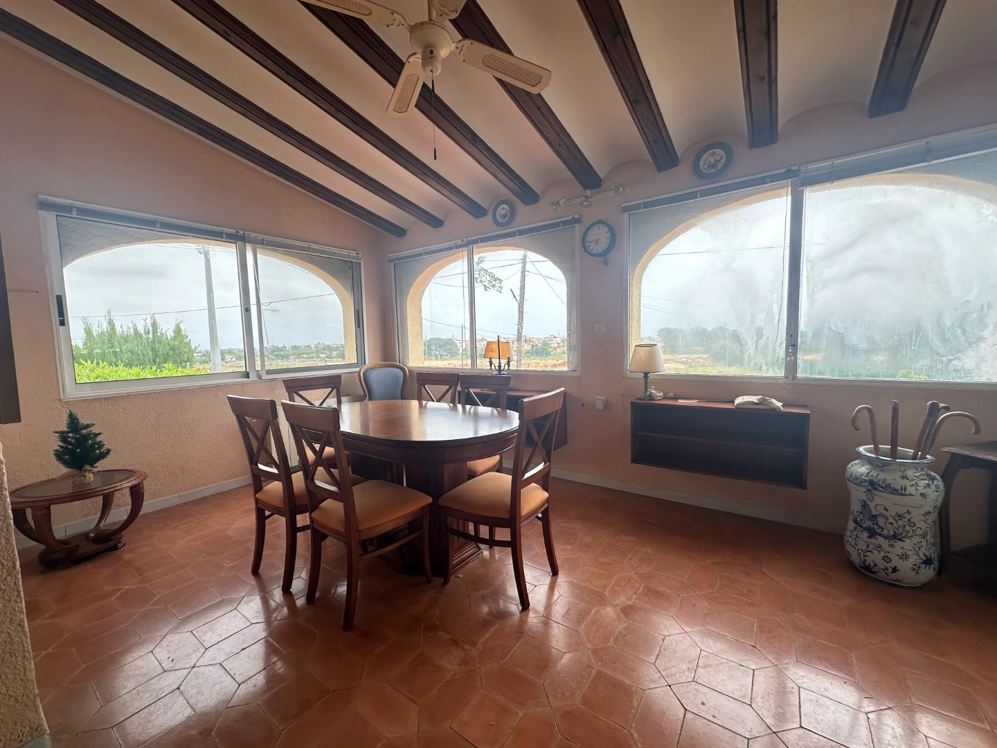 V02 - Chalet en La Xara de 3 dormitorios con garaje y parcela privada con vistas parciales al mar.