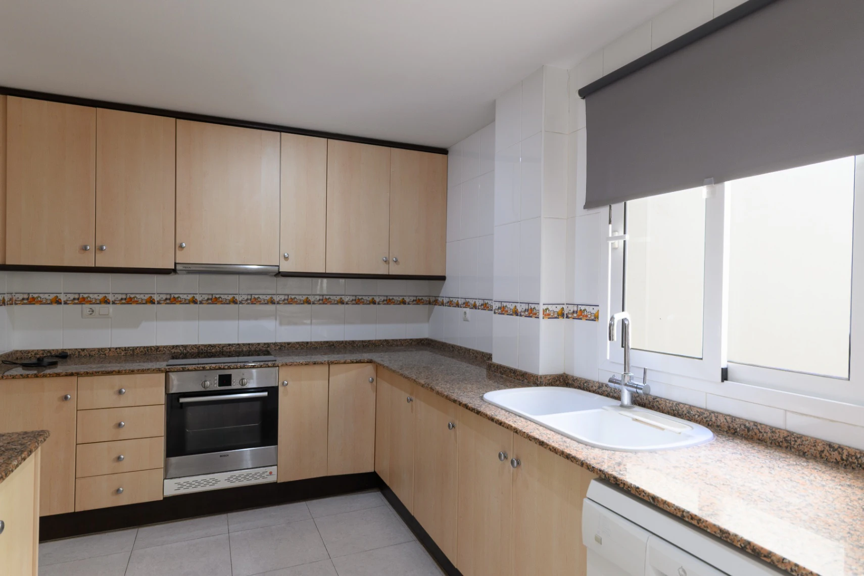 CH-NL244196 - Apartamento en Venta en Benitachell – Amplio Hogar de 3 Dormitorios en el Segundo Piso