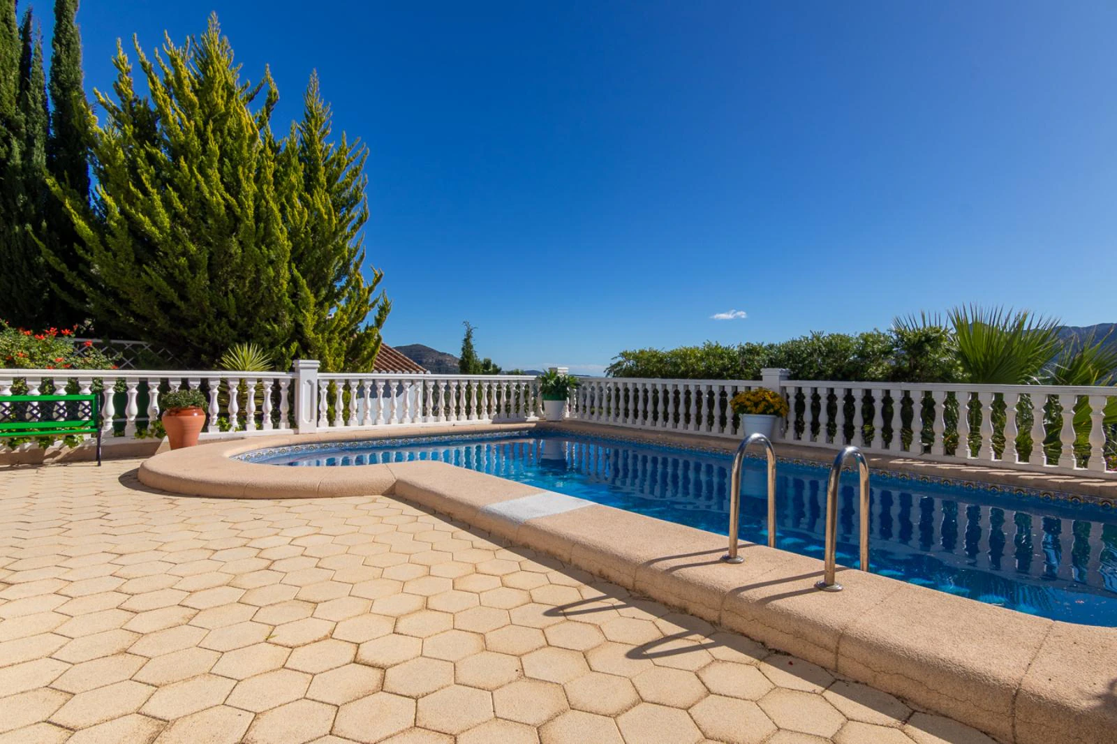 S-IDM694773 - Villa con piscina y vistas a la montaña - Benigembla