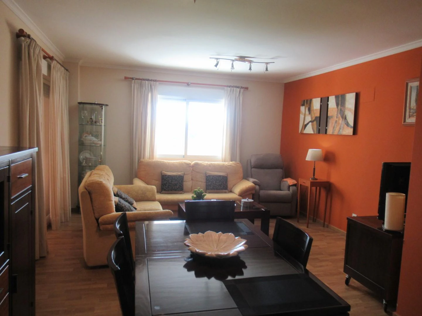 A14 - Apartamento de 3 dormitorios y piscina en venta en DENIA