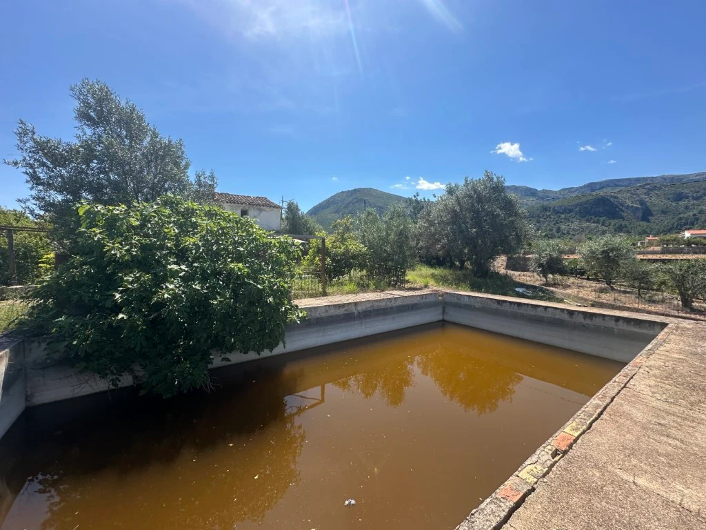 V04 - Casa de campo en venta en Pego.