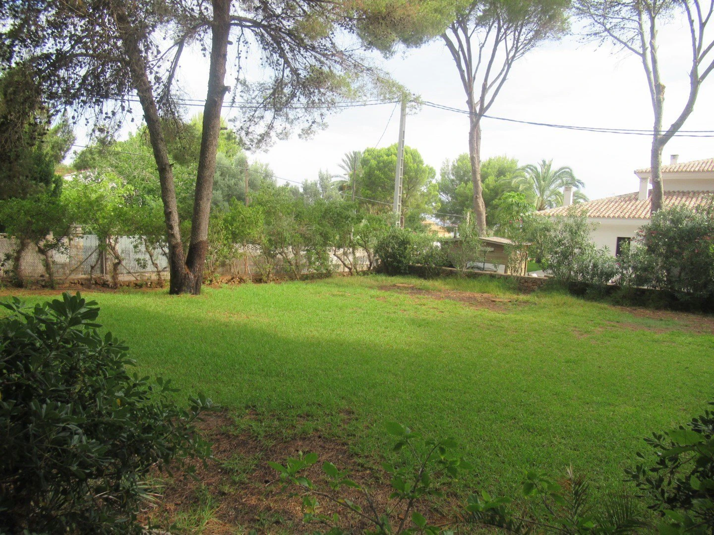 V40 - Chalet en venta en Las Rotas Denia con gran parcela de terreno