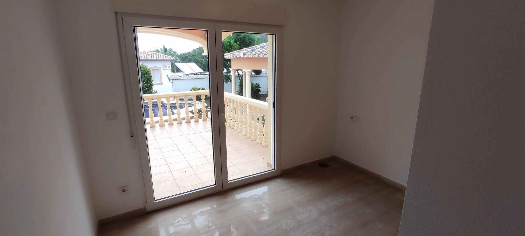 FIC072106 - Gran chalet/villa en venta  muy   amplia  con piscina privada  en Denia