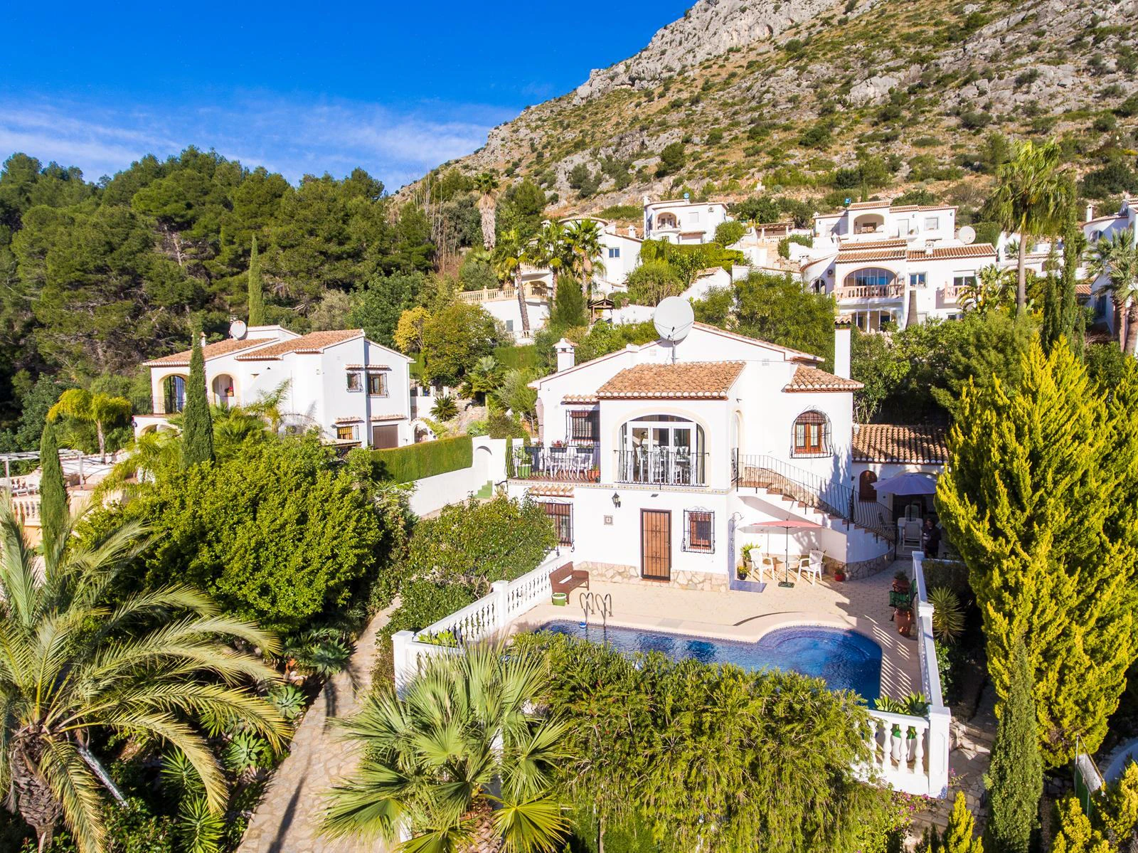 S-IDM694773 - Villa con piscina y vistas a la montaña - Benigembla