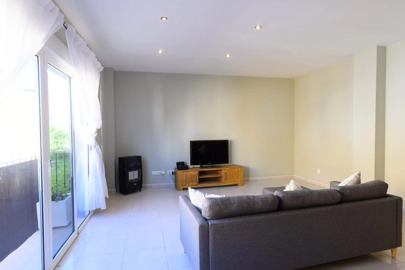 CH-NL244196 - Apartamento en Venta en Benitachell – Amplio Hogar de 3 Dormitorios en el Segundo Piso