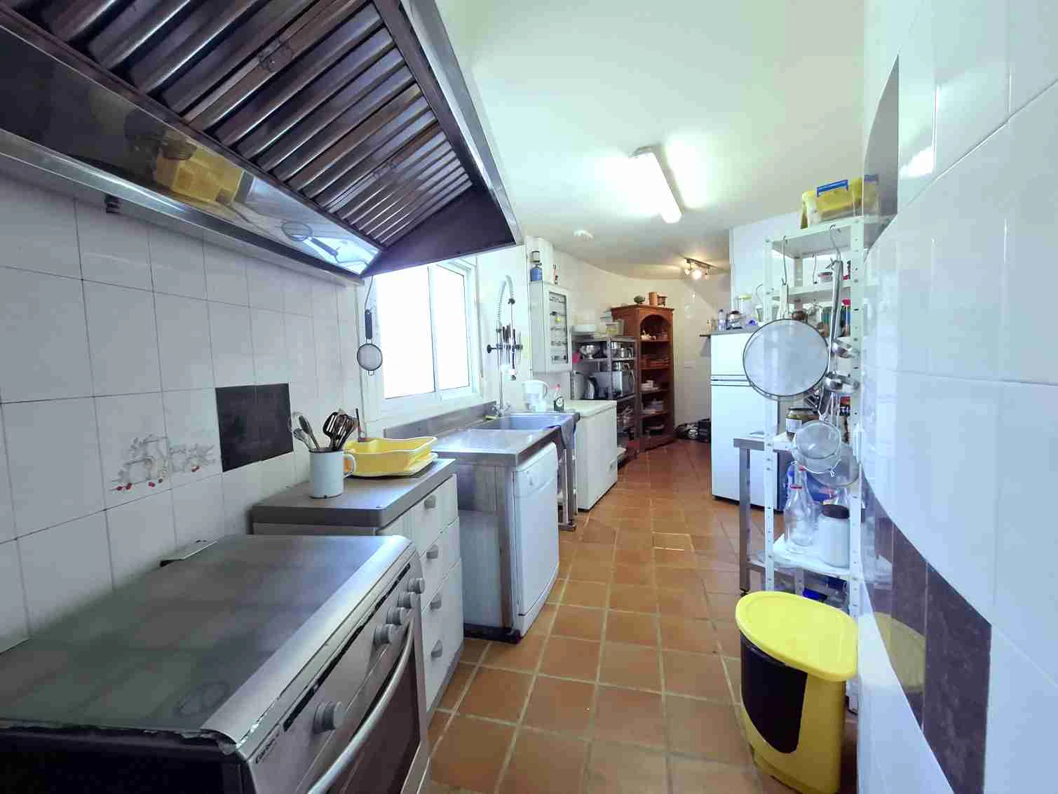 HH-CD346809 - Establecimiento de ocio o hostelería con vivienda propia en venta en Sanet y Negrals