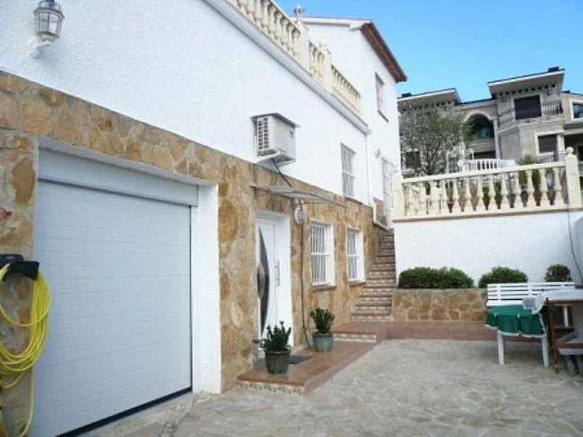 VP45 - Chalets en venta en DENIA con vistas al mar