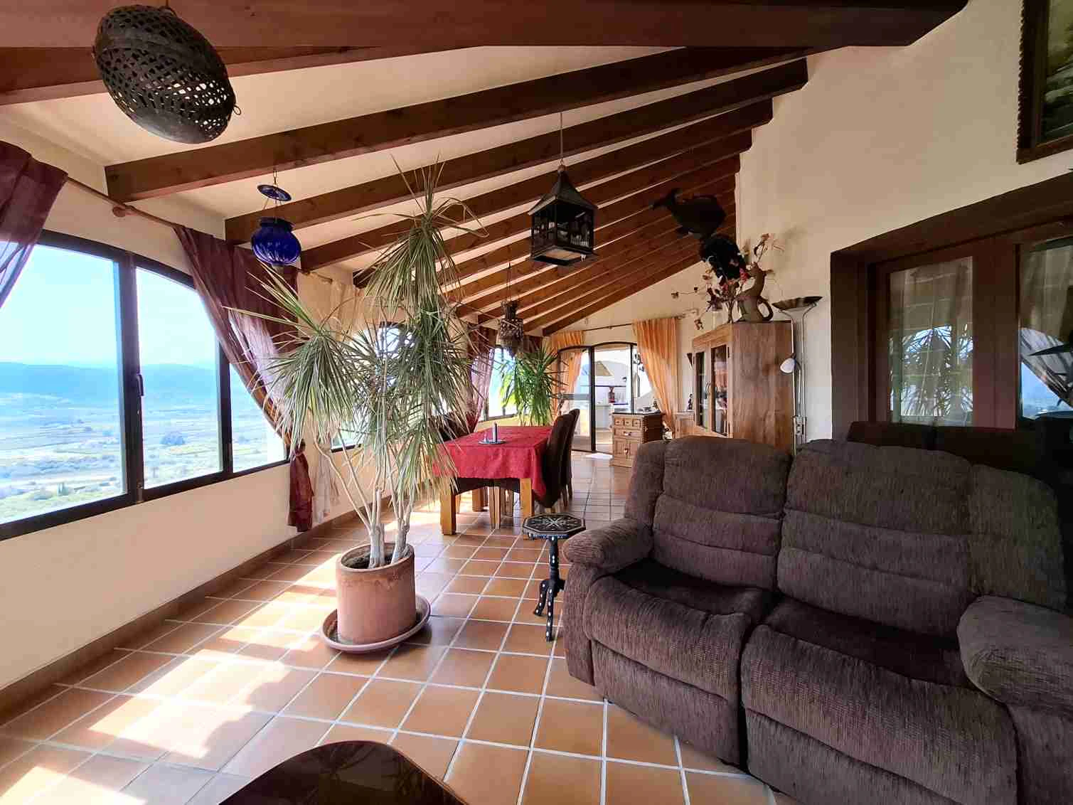 HH-CD346809 - Establecimiento de ocio o hostelería con vivienda propia en venta en Sanet y Negrals