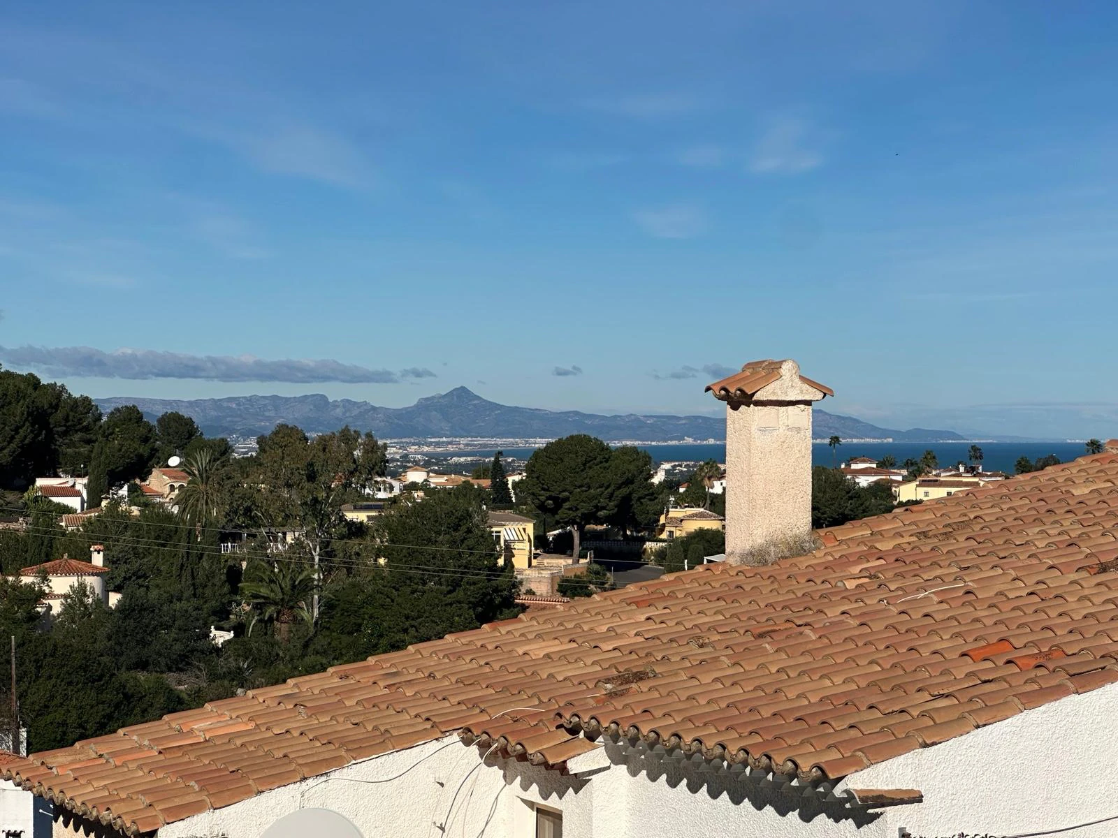 B27 - Adosado en venta en Dénia el Montgo con vistas al mar