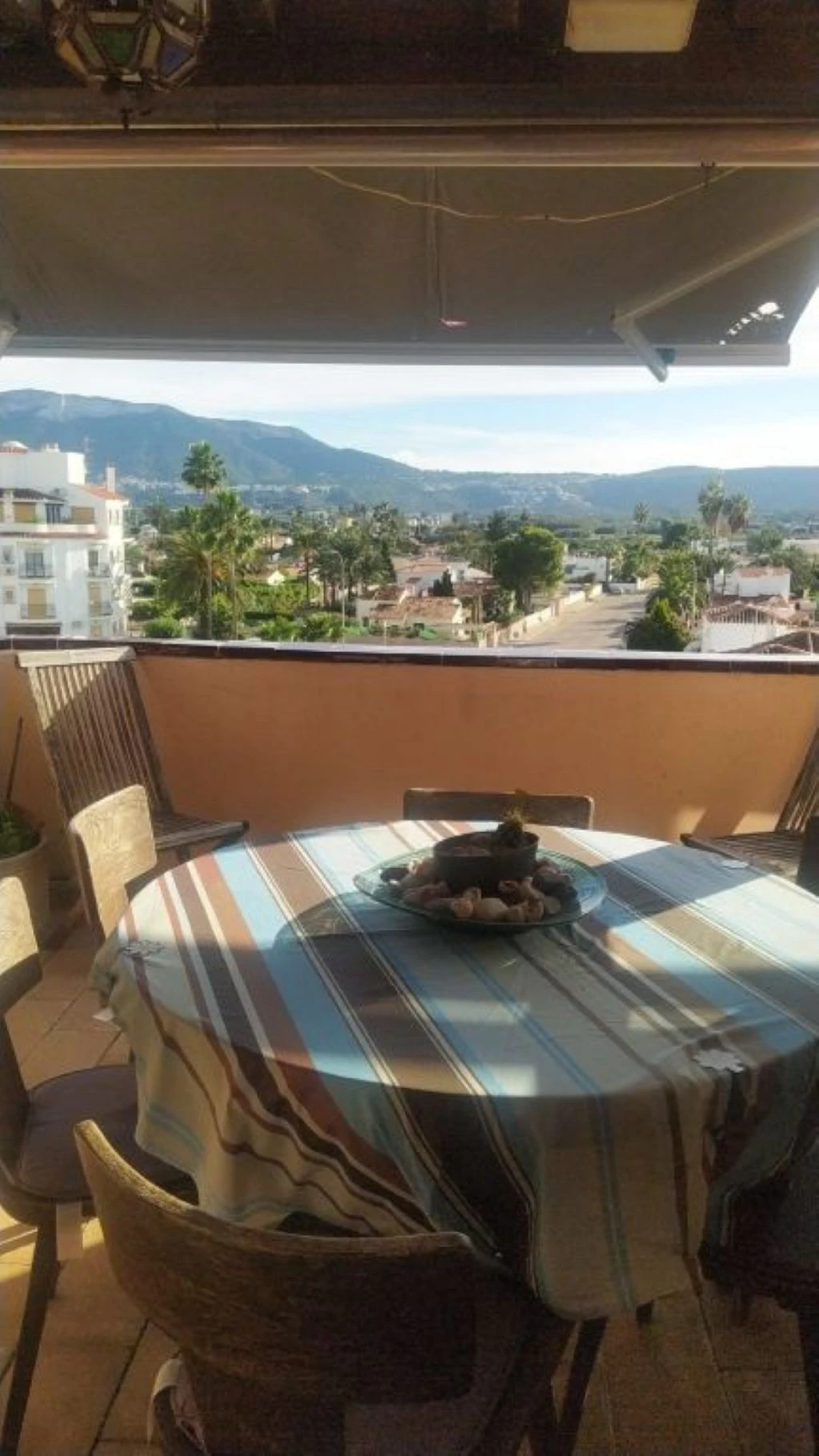 L-SC846270 - Ático con vistas, terraza y piscina a poca distancia del mar en Denia.