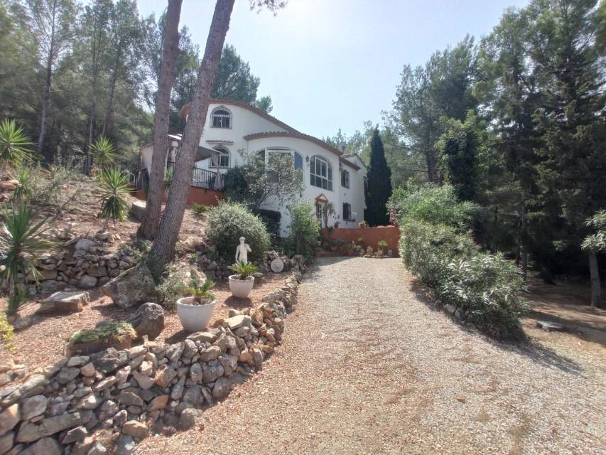 VP8 - Chalet en venta en Pedreguer con vistas