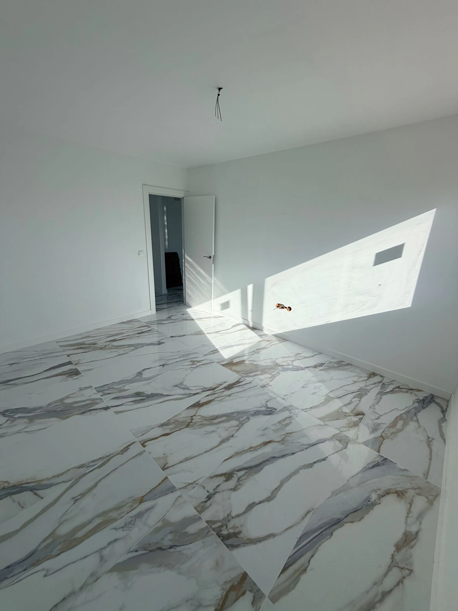 Ground floor apartment for sale in Denia, renovated.