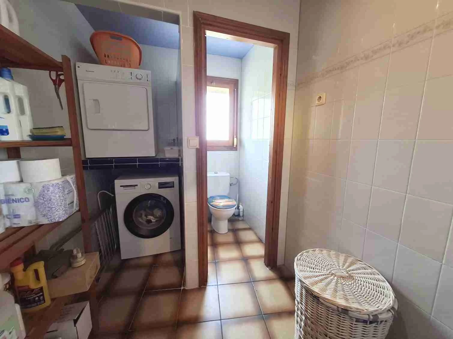 HH-CD346809 - Establecimiento de ocio o hostelería con vivienda propia en venta en Sanet y Negrals
