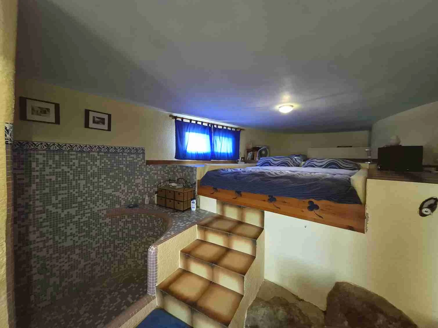 HH-CD346809 - Establecimiento de ocio o hostelería con vivienda propia en venta en Sanet y Negrals