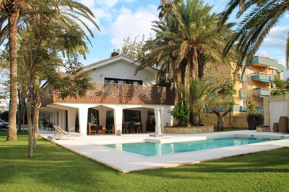 VP3 - Chalet exclusivo en la playa de las marinas en DENIA