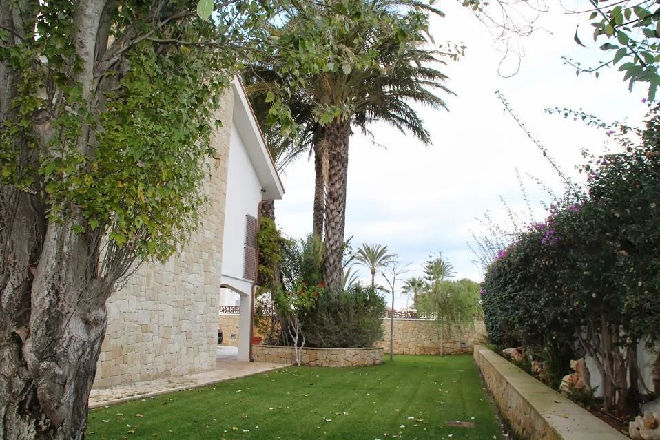 VP3 - Chalet exclusivo en la playa de las marinas en DENIA