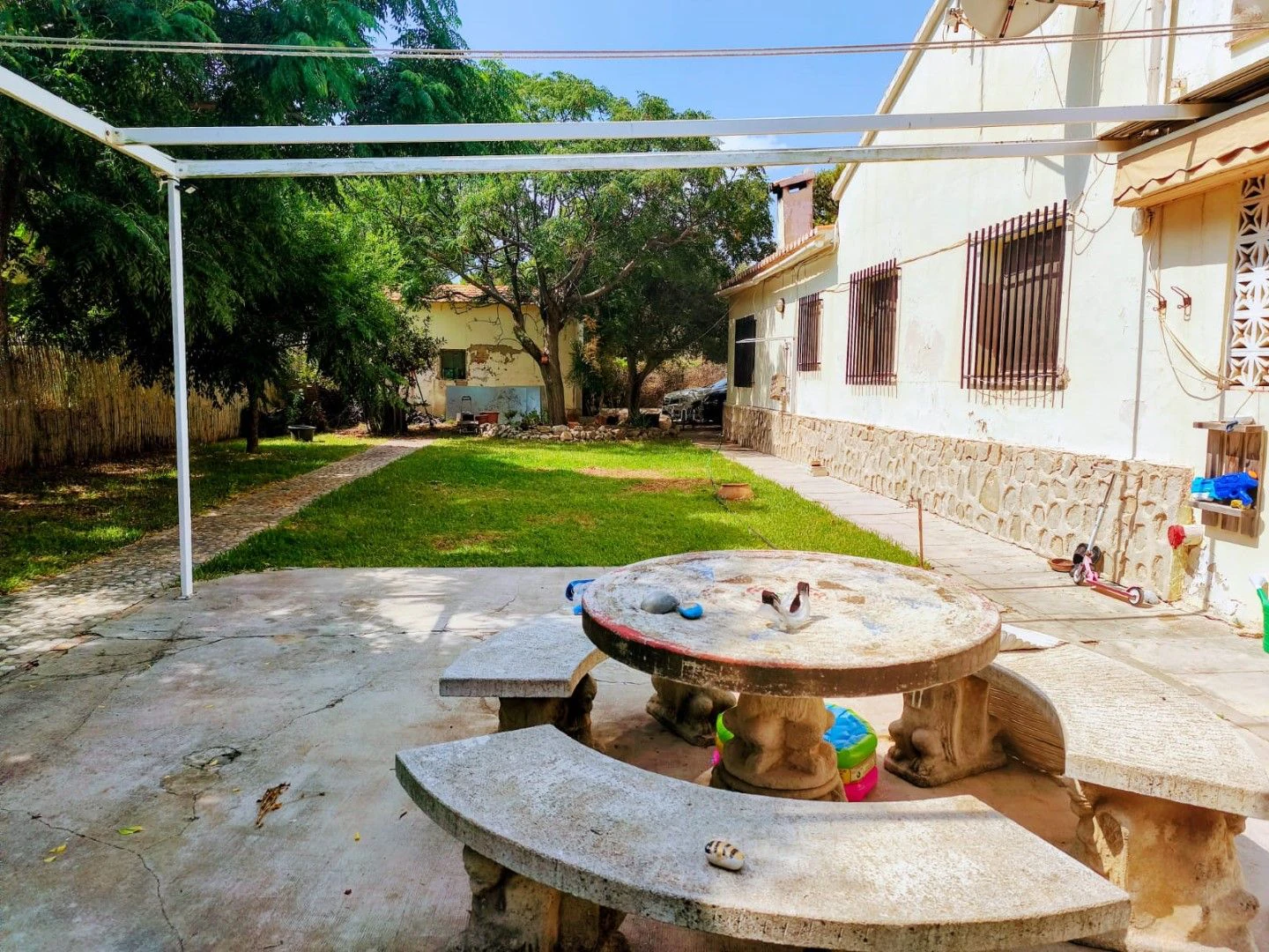 Chalet en première ligne de plage à Denia à vendre