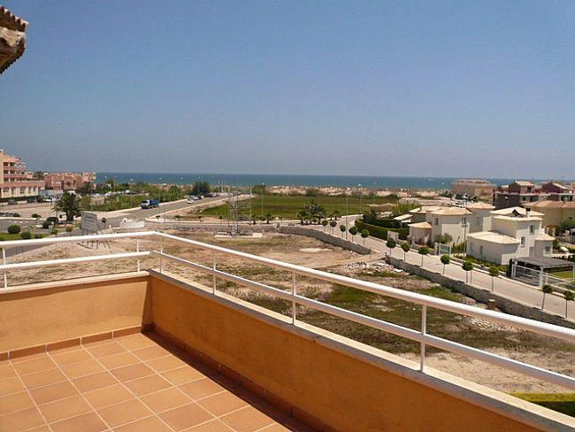 A167 - Áticos en venta en Oliva