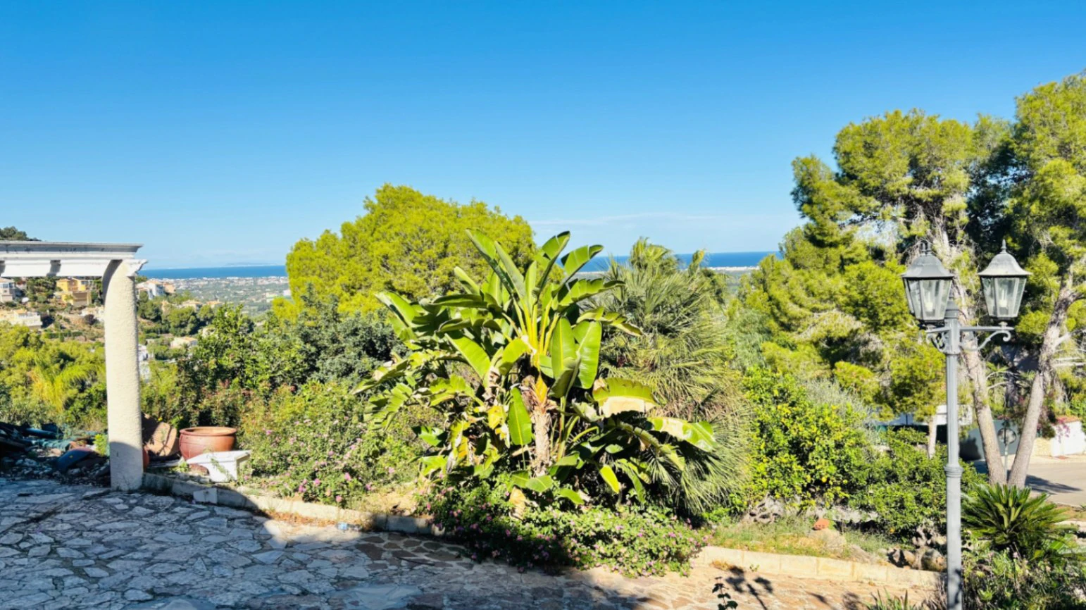 VP12 - Villa en La Sella golf con vistas al Mar, en Alicante, España.