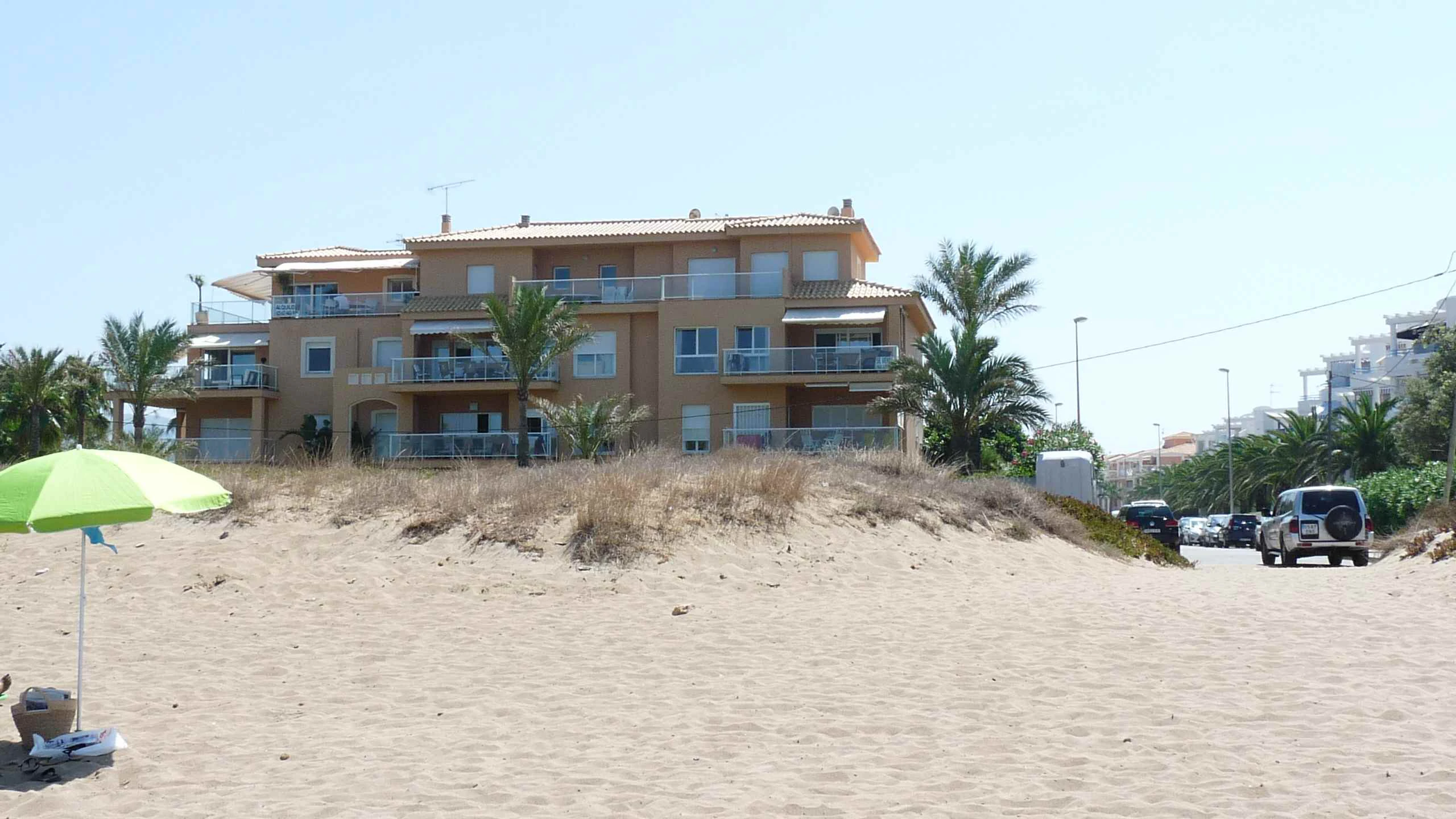 A04 - Apartamento en venta en primera línea de playa en Dénia