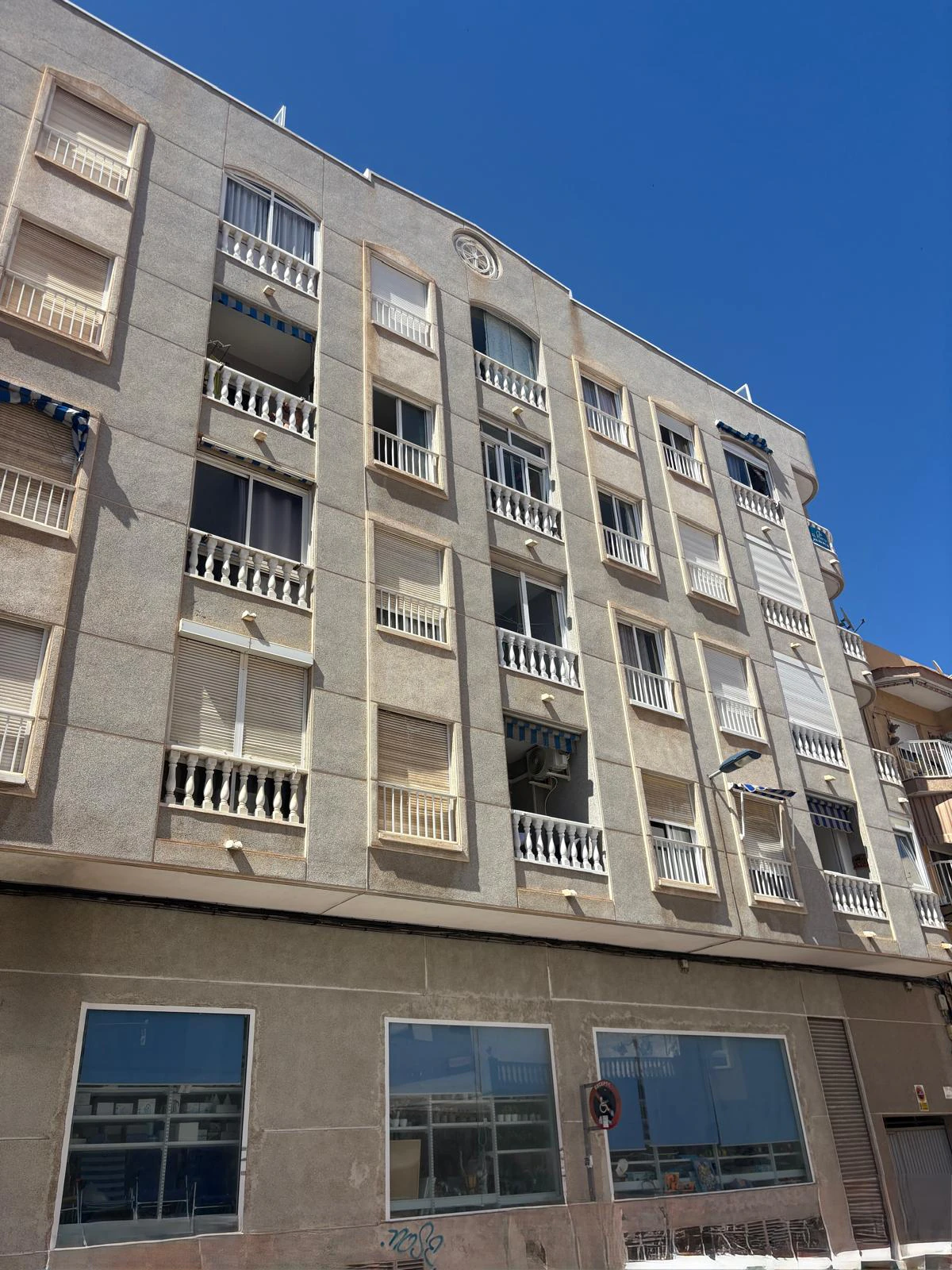 MPI625153 - Apartamento en venta de 2 dormitorios en Torrevieja, Alicante.