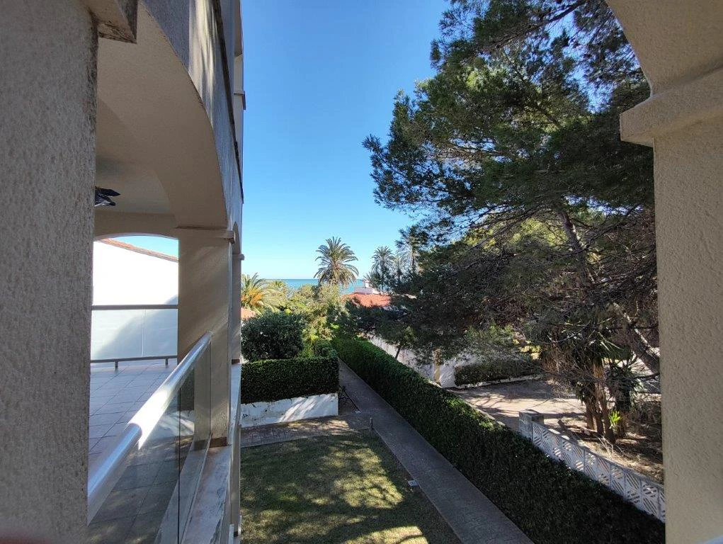 SLM973135 - Amplio Apartamento en 1ª planta en 1ª línea de playa