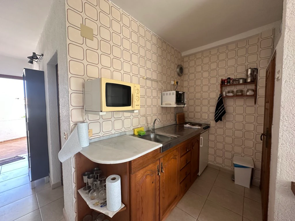A10 - Apartamento de 1 dormitorio con terraza cerca de la playa y Denia