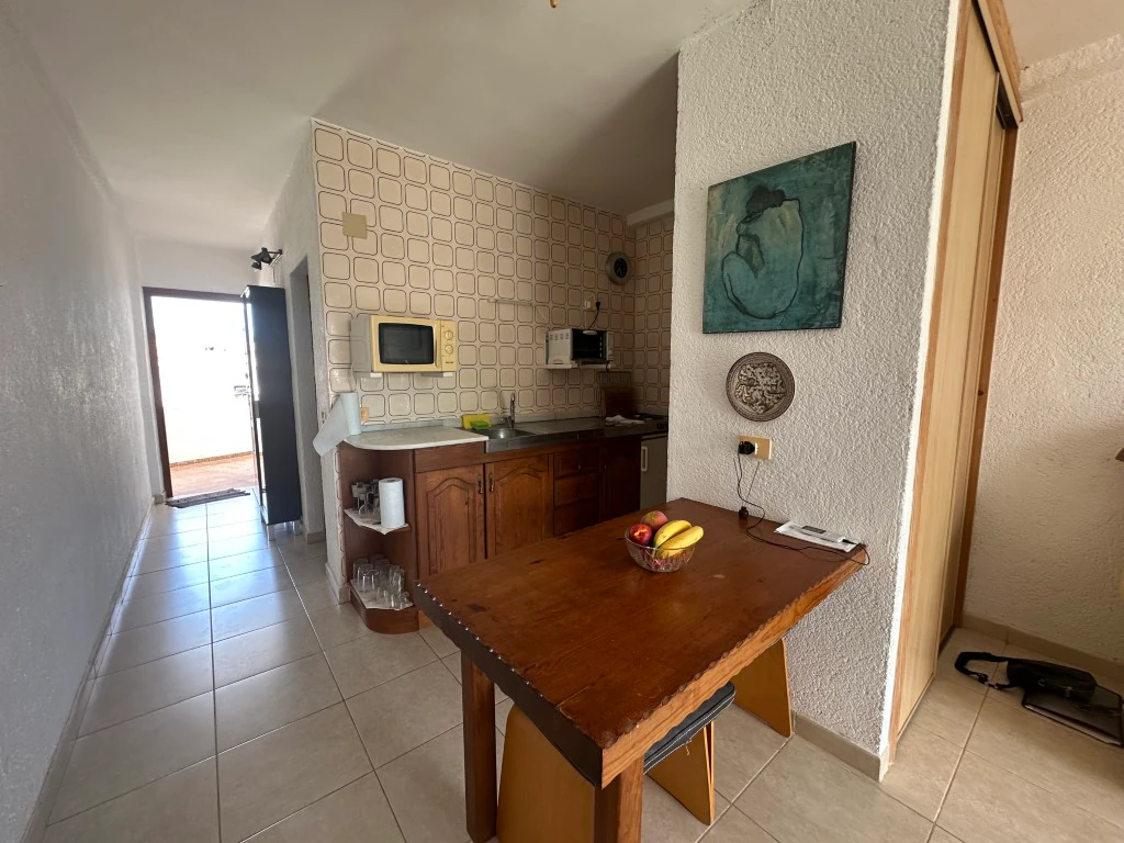A10 - Apartamento de 1 dormitorio con terraza cerca de la playa y Denia