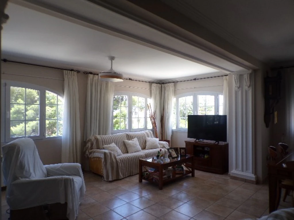 VP08 - Chalet en venta en Denia (Alicante) en zona tranquila cerca de Denia