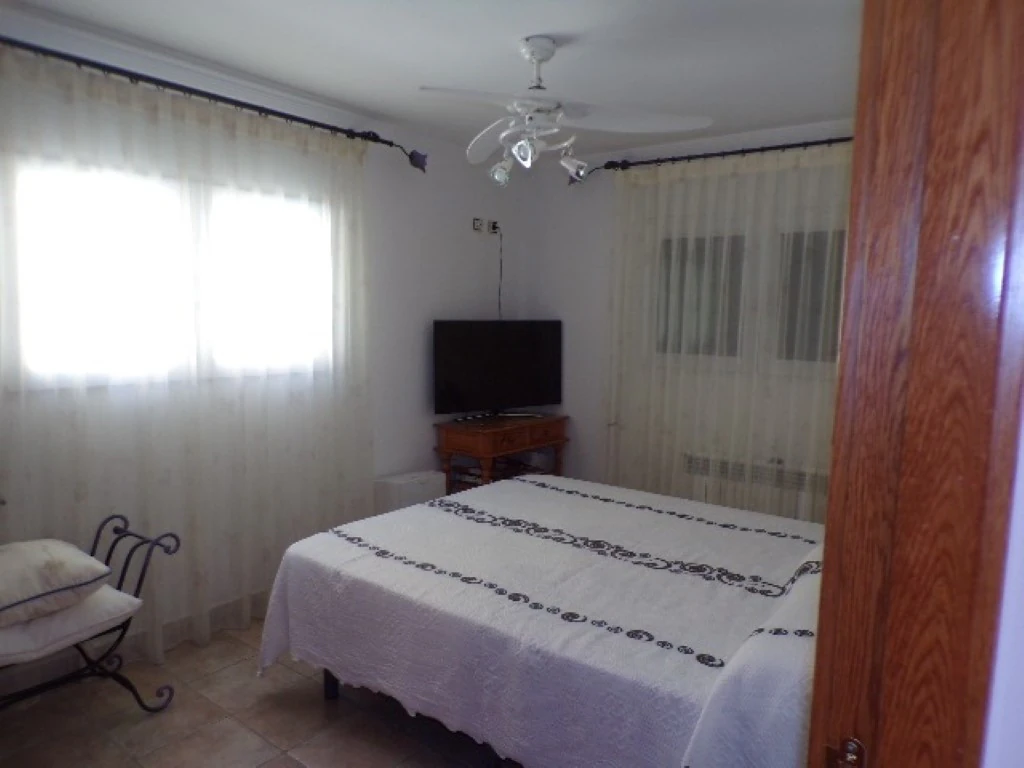 VP08 - Chalet en venta en Denia (Alicante) en zona tranquila cerca de Denia