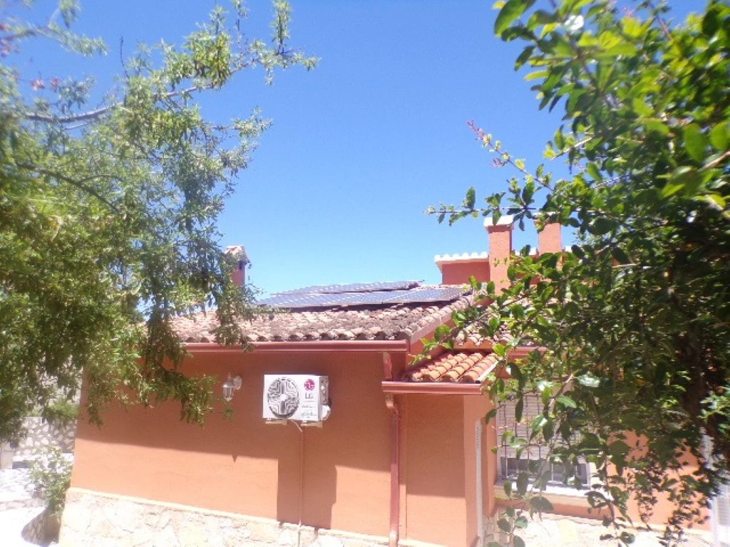 VP08 - Chalet en venta en Denia (Alicante) en zona tranquila cerca de Denia