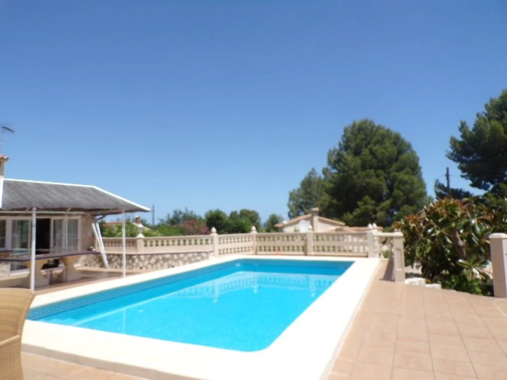 VP08 - Chalet en venta en Denia (Alicante) en zona tranquila cerca de Denia