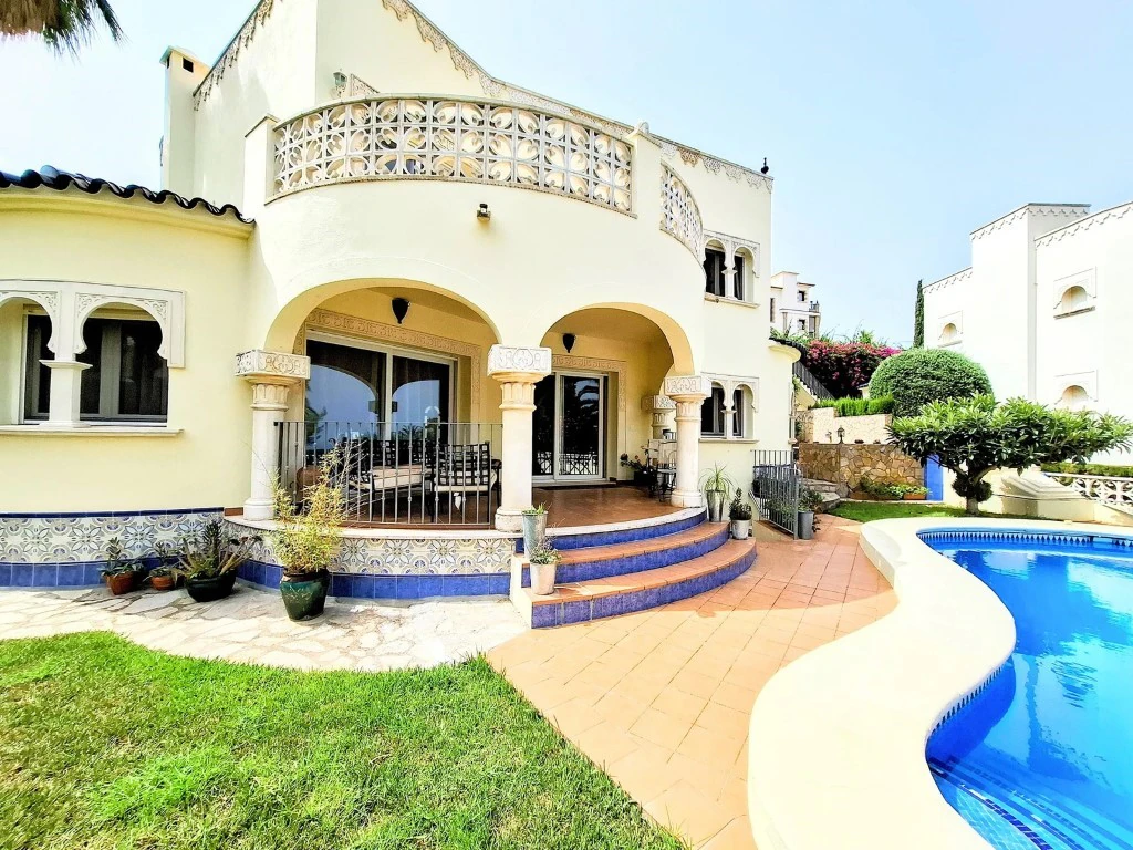 VP27 - Exclusiva Villa Mediterránea con Vistas al Mar en Santa Lucía, Dénia, cerca de Las Rotas