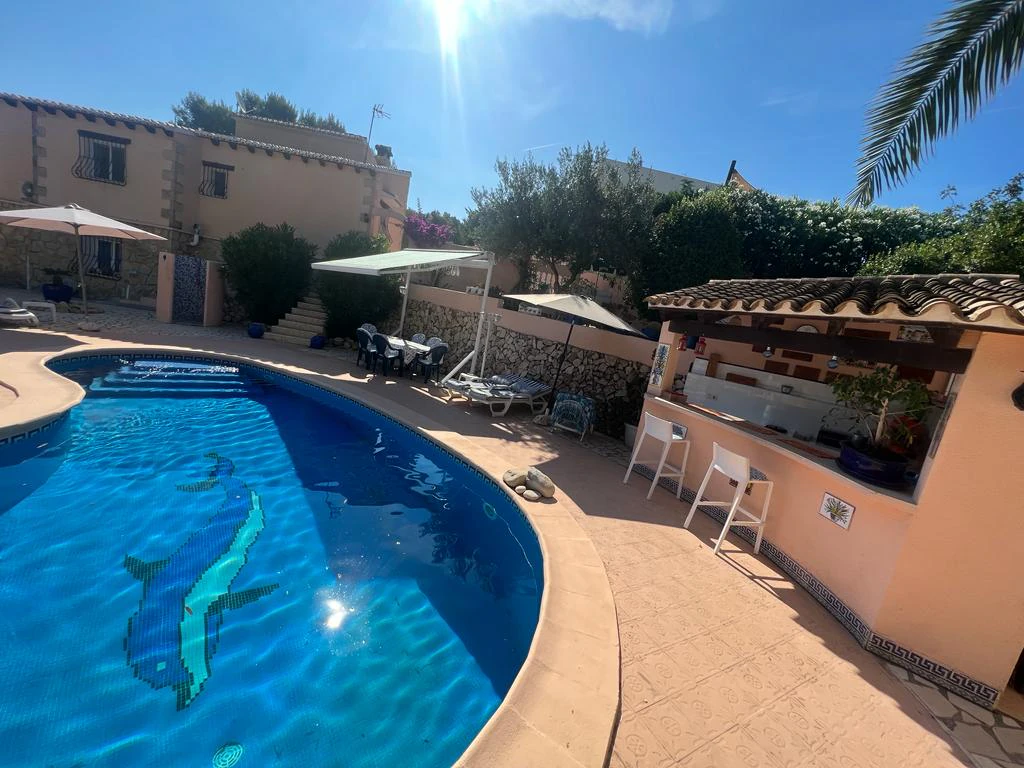 Belle Villa À Moraira