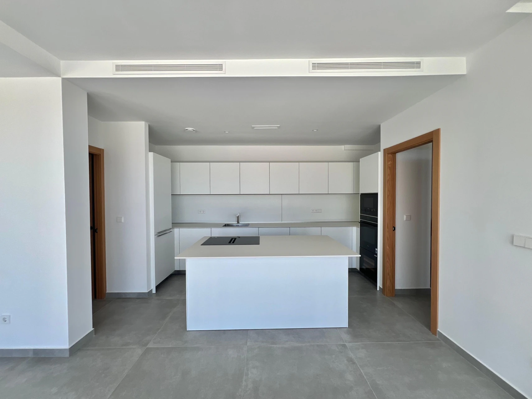 Exclusieve moderne villa te koop in Moraira