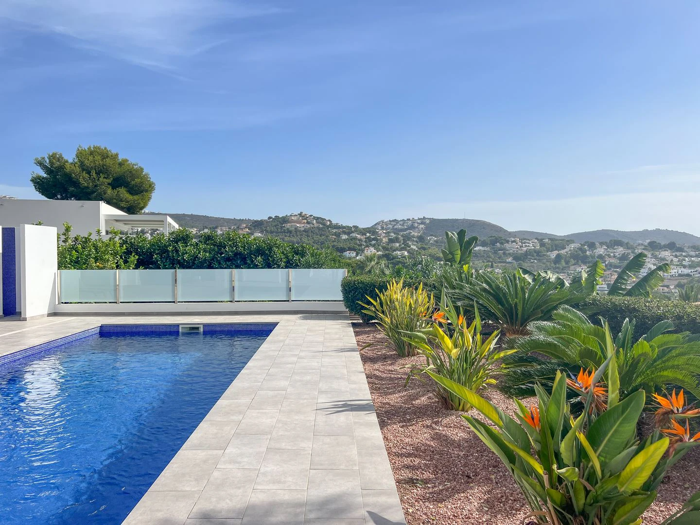 Modern villa for sale with sea view in Moraira