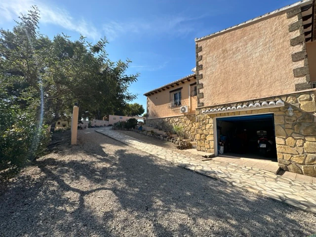 Belle Villa À Moraira