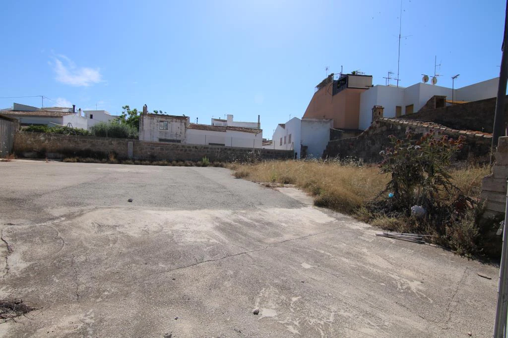 Parcela urbana construcción intensiva en venta en Javea