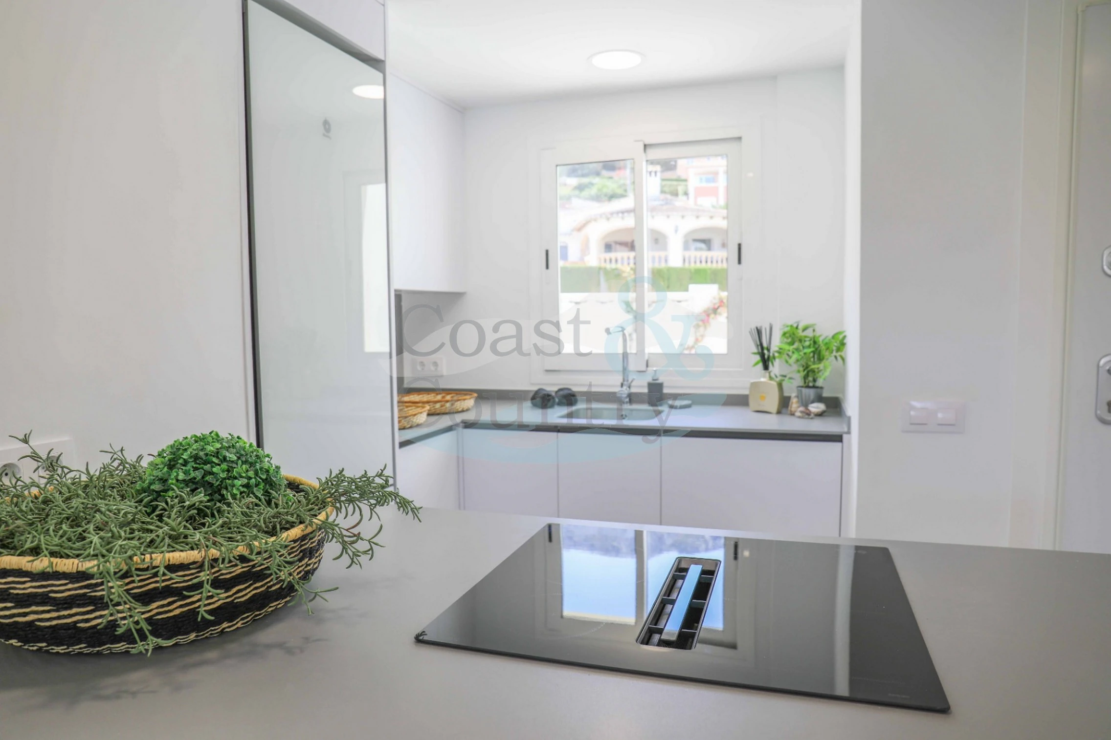 Elegant ground floor flat with private garden Dénia